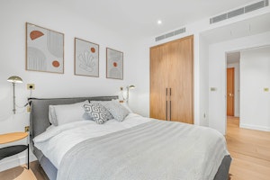 Keys to the Cross image 6