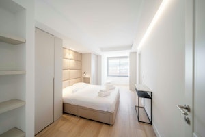 Croisette Pearl image 12