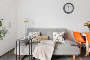 The Little London Home image 1