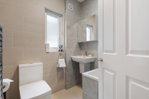 The Little London Home image 2