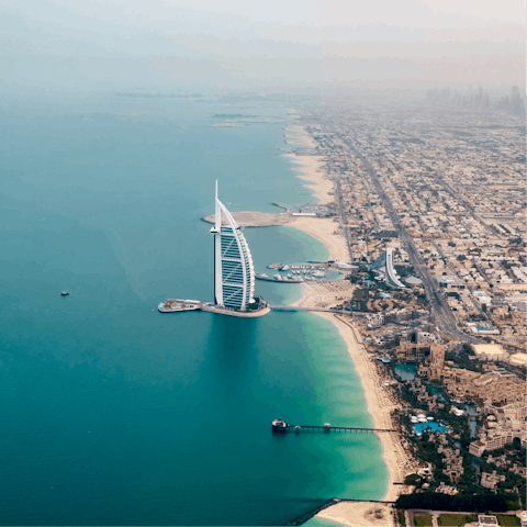 Stay in the heart of Dubai South, a short drive from Palm Jumeirah