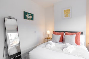 Queen's Delight image 15