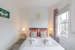 Queen's Delight image 14
