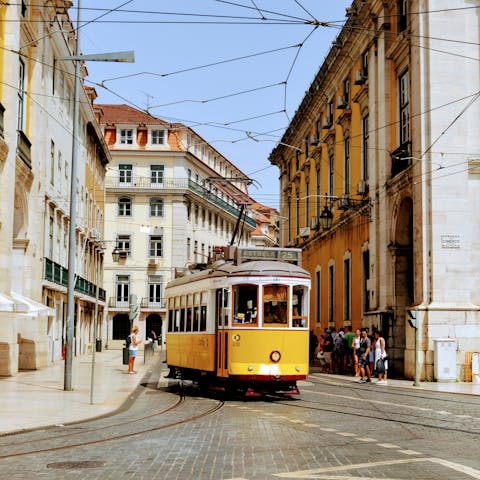 Zip around Lisbon with easy transport links on your doorstep