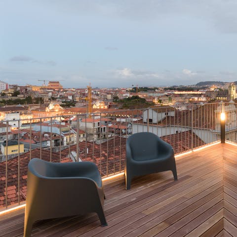 Pull up a chair on the communal roof terrace, pour yourself a glass of wine and fall in love with the panoramic views