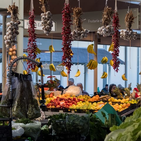 Pick up fresh local produce at nearby Mercado do Bolhão