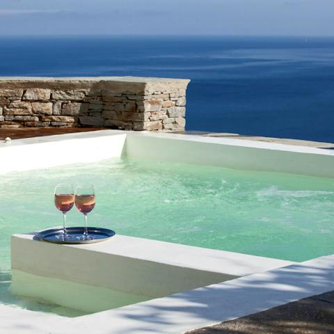 Enjoy a romantic evening in the private hot tub