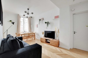 Wilde's Neighbourhood image 10