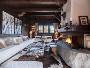Blanc & Fireside image 1