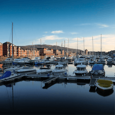 Enjoy a sunny wander around Swansea Marina and find great restaurants and bars