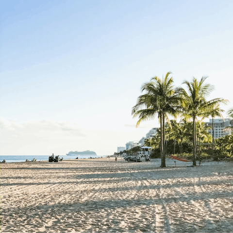 Walk just one-minute to Fort Lauderdale beach