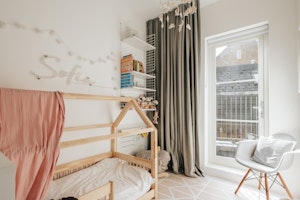 Borough's Charm image 3