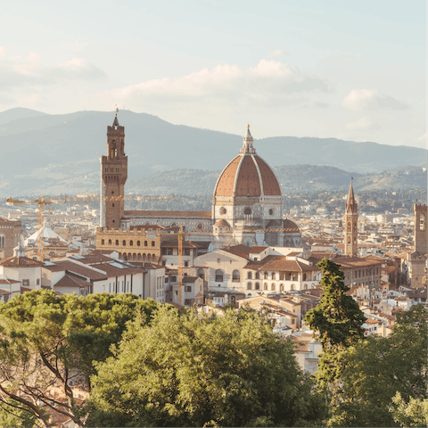 Explore Florence's vibrant arts and culture scene – most sights are just a quick stroll away