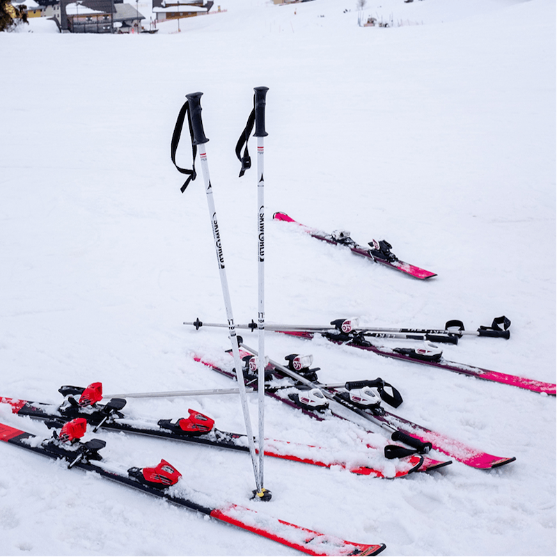 Enjoy easy access to the slopes, just a free bus ride away