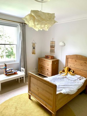 Putney Peace image 7