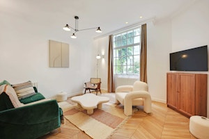 Saint Germain des Prés Hideaway image 10