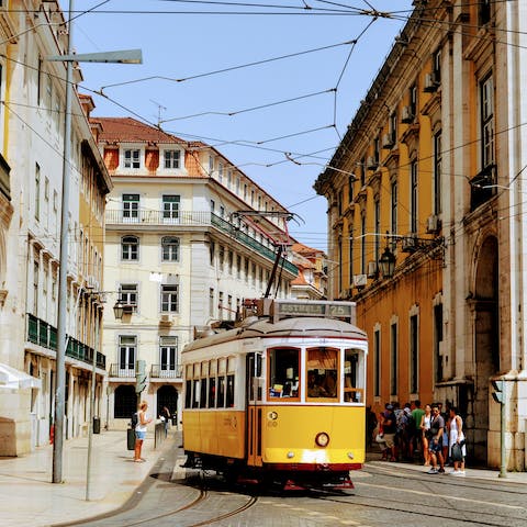 Stay in beautiful Graça, with easy access to downtown via the trams