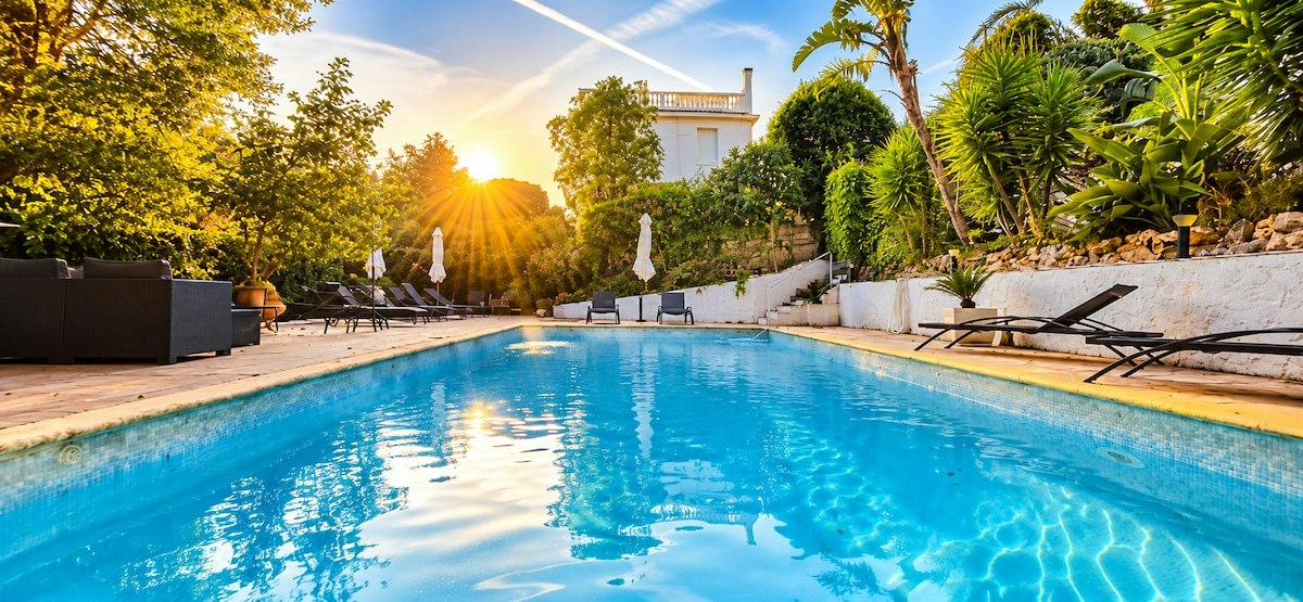 Cannes in Full Bloom, Provence-Alpes-Côte d'Azur