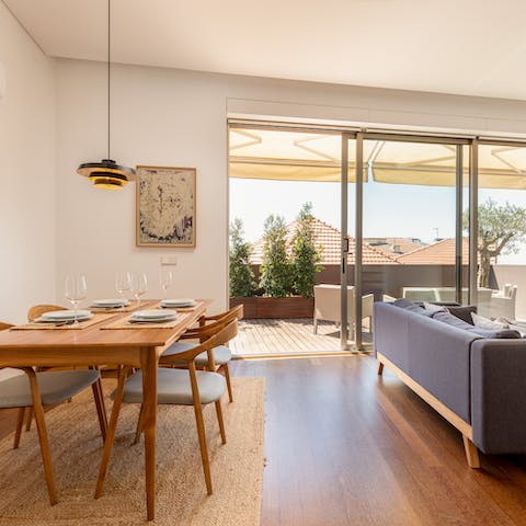 Slide open the large glass door and let a cooling breeze circulate inside
