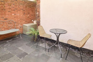 Deal Charm image 12