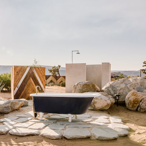 Refresh and replenish under clear skies in the outdooor bathing area