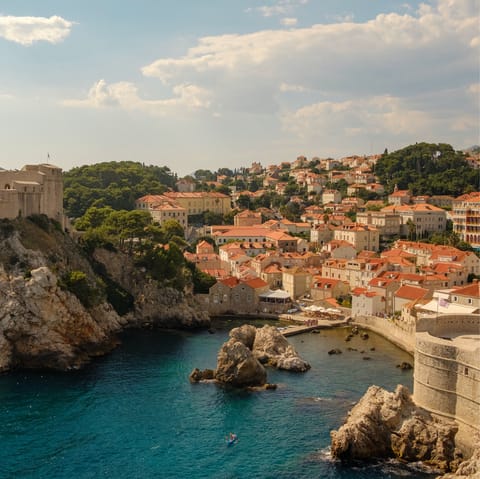 Make the most of this home's peaceful location mere metres from the sea and within easy reach of the hustle and bustle of Dubrovnik's city streets
