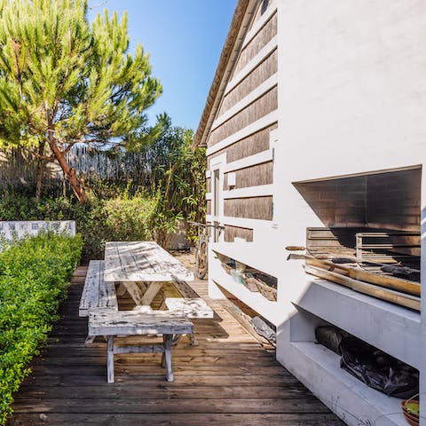 Cook alfresco feasts on the outdoor barbecue 