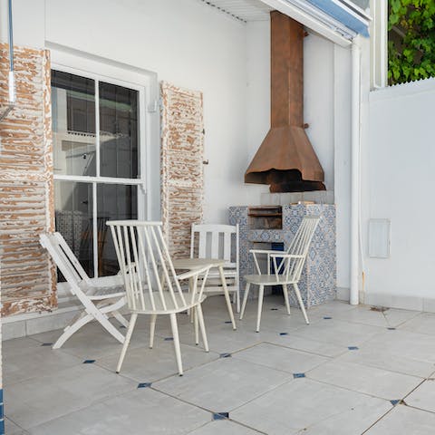 Live like a local and host your own South African braai