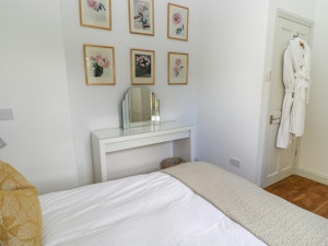 Wiltshire Haven image 7