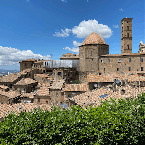 Treat yourselves to lunch in beautiful Volterra – it's a thirty-four-minute drive