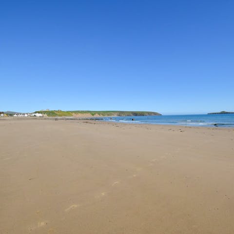 Take your four-legged friend for walks along Traeth Porthor beach