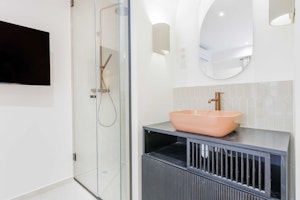 Montmarte Residence image 8