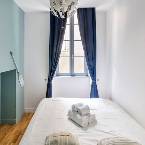 Wake up after a restful night's sleep and see the courtyard view through your window