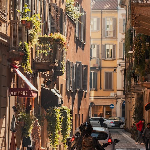 Immerse yourself in the warmth and beauty of Milan from one of its oldest neighbourhoods