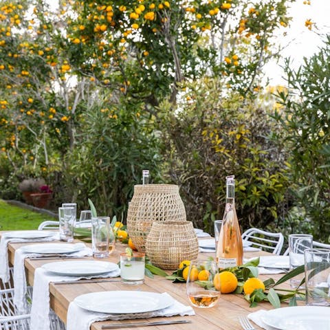 Enjoy memorable feasts together at the outdoor dining table
