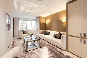 Regal Elegance image 13