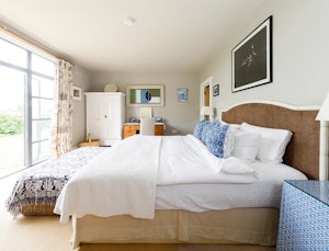 Sussex Farmhouse image 13