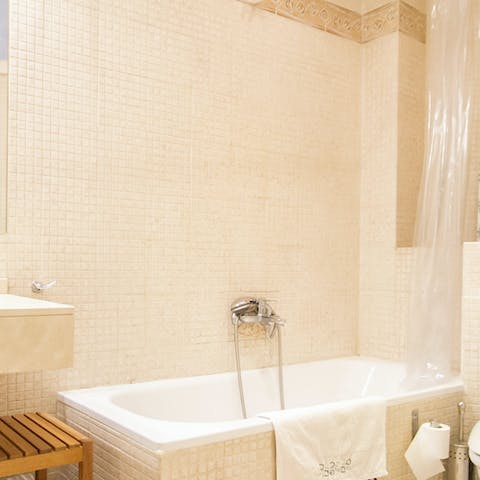 Soak the day away from the comfort of the bathtub