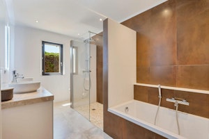 Picturesque & Peaceful Retreat image 14