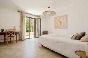 Picturesque & Peaceful Retreat image 3