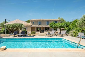 Picturesque & Peaceful Retreat image 1