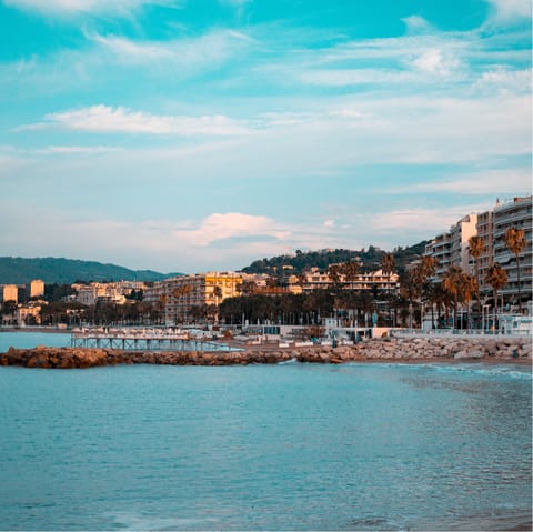 Drop your bags and stroll towards the sunshine of Croisette Beach 
