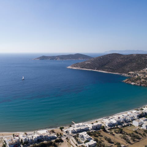 Stay in Platis Gialos on the island of Sifnos, less than ten minutes from the beach
