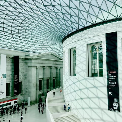 Discover the historical treasures of the British Museum – one minute away