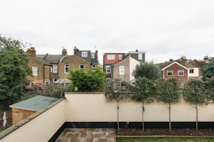 Enfield Modern image 6