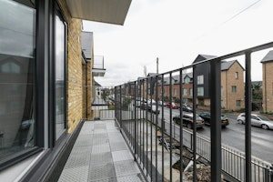Enfield Modern image 3