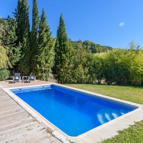 Splash about in the private pool with your loved ones on warm afternoons