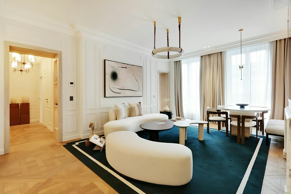 The Golden Heart of Paris, Ile-de-France