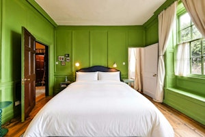 Viscount on the Green image 12