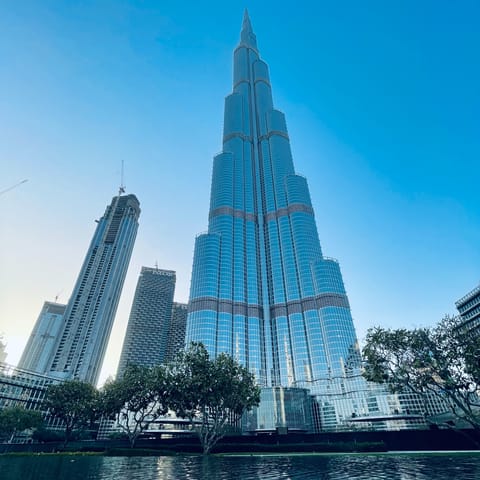 Drive into the heart of Downtown Dubai and visit the unmistakable Burj Khalifa